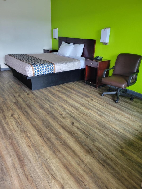 Zainee Inc Budgetel Inn and Suites image 1